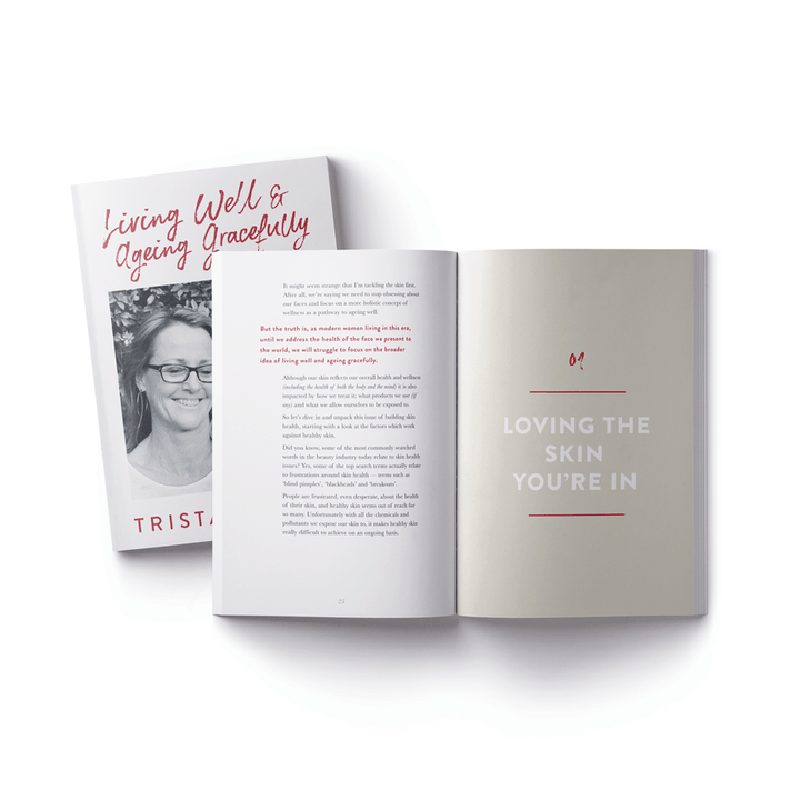 Living Well and Ageing Gracefully (paperback)